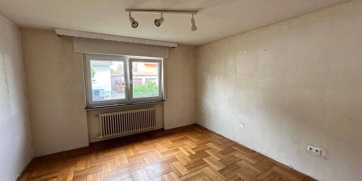 Mehrfamilienhaus, Wohnhaus Bietigheim - 6 Zimmer, 146 m&sup2;, 480.000&euro; | Angebot:26596519