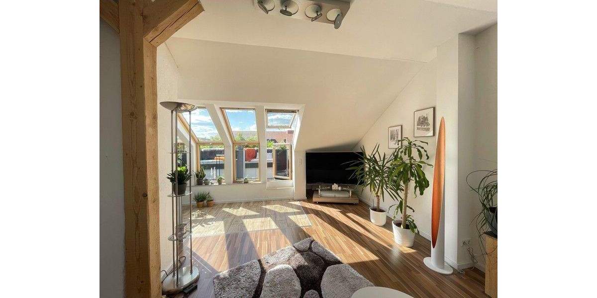 WOW!!! Traumhafte 3,5-Zimmer-Maisonette-Wohnung mit toller Ausstattung und Stellplatz in Nürnberg 3 zimmer