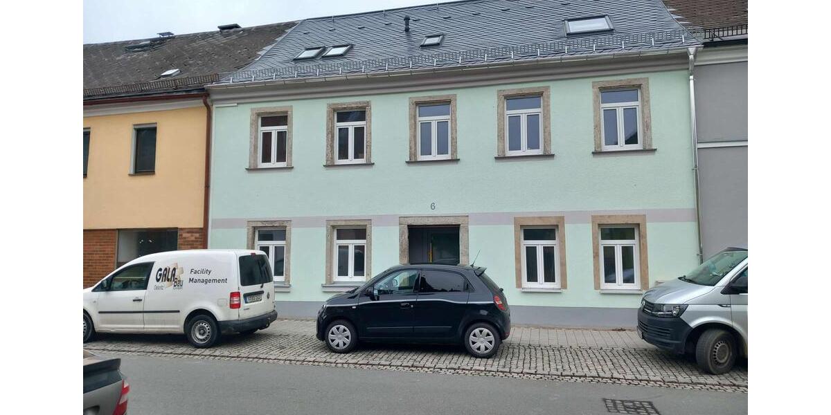 Etagenwohnung Rehau - 4 Zimmer, 145 m&sup2;, 1.140&euro; | Angebot:25143414