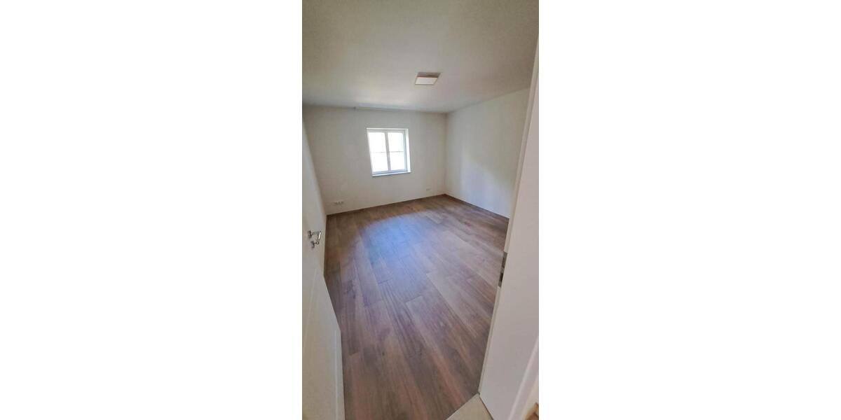 Etagenwohnung Krumbach (Schwaben) - 3 Zimmer, 102 m&sup2;, 1.100&euro; | Angebot:26566506
