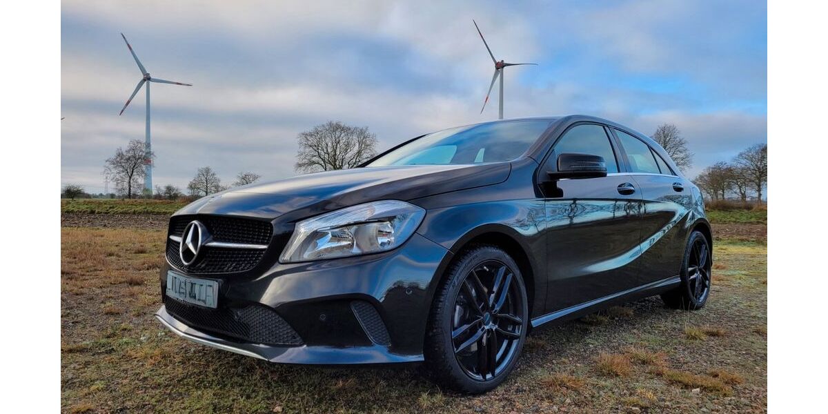 Mercedes-Benz A 180 136.000 km 12.500 &euro; Großefehn 26629