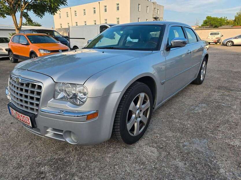Chrysler 300C 171.000 km 6.300 € Worms 67551
