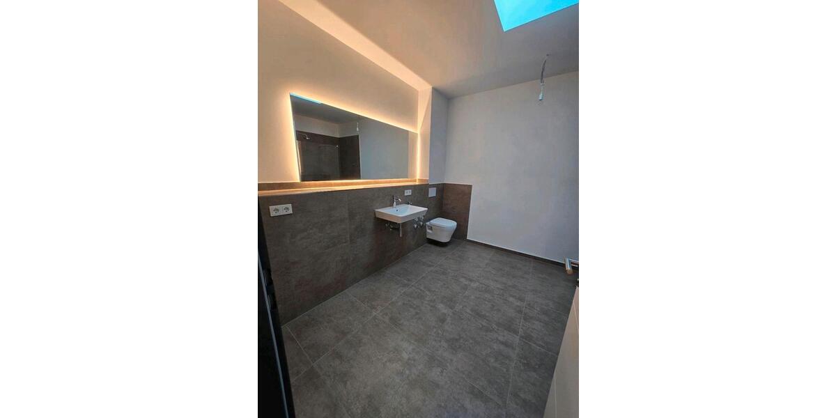 Einfamilienhaus Burg - 2 Zimmer, 77 m&sup2;, 700&euro; | Angebot:25721882