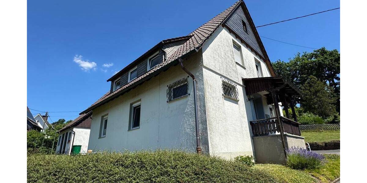 Mehrfamilienhaus, Wohnhaus Kirchhundem Würdinghausen - 6 Zimmer, 139 m&sup2;, 179.000&euro; | Angebot:25682637