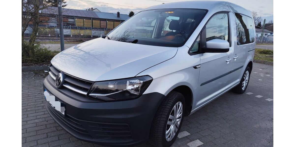 VW Caddy 109.300 km 12.800 &euro; Ratingen 40882