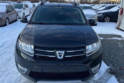 Dacia Sandero 92.000 km 5.999 &euro; Stockelsdorf 23617