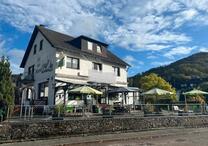 Zur Übernahme: Modernes und umsatzstarkes Hotel-Restaurant am Rursee