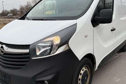 Opel Vivaro 190.000 km 8.590 &euro; Gerbrunn 97218