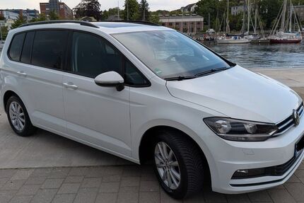 VW Touran 26.365 km 31.900 &euro; Schwentinental 24222