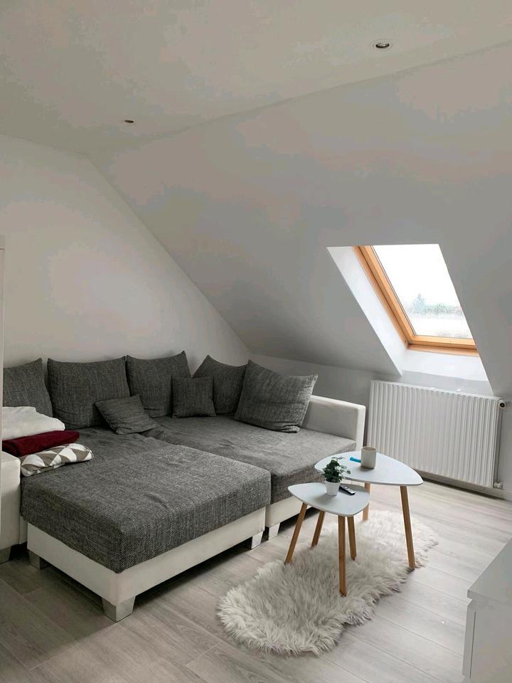Schöne Dachgeschoßwohnung