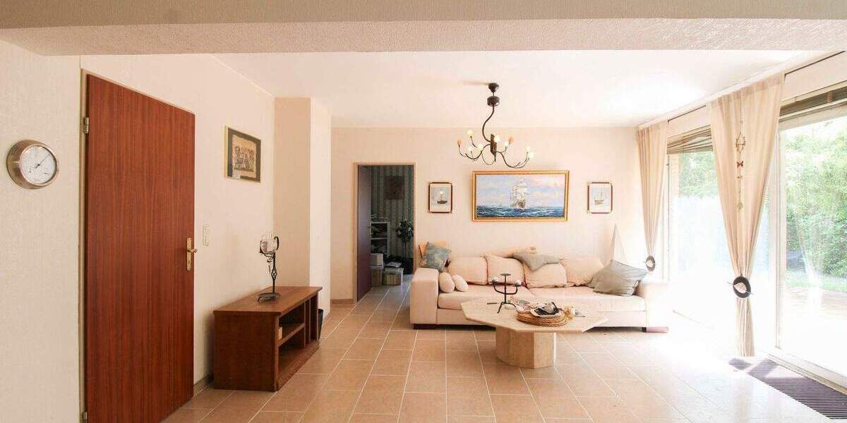 Einfamilienhaus Burg (Dithmarschen) - 6 Zimmer, 171 m&sup2;, 360.000&euro; | Angebot:25155985