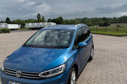 VW Touran 101.000 km 16.700 &euro; Löhne 32584