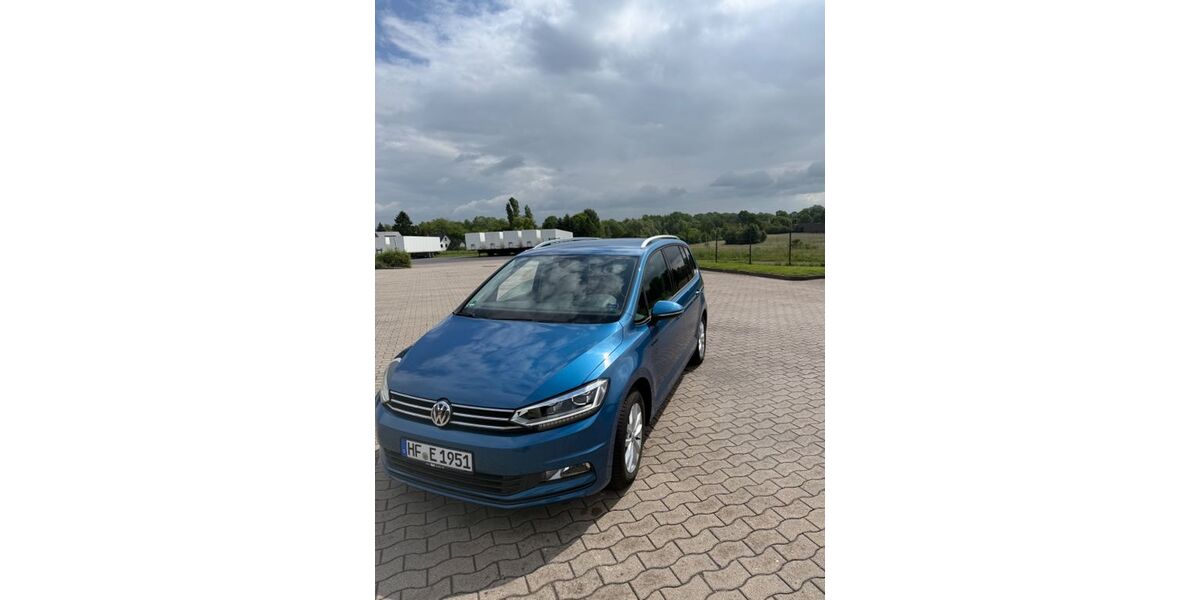 VW Touran 101.000 km 17.250 &euro; Löhne 32584