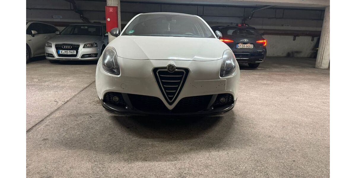 Alfa Romeo Giulietta 153.686 km 5.300 &euro; Köln 51147