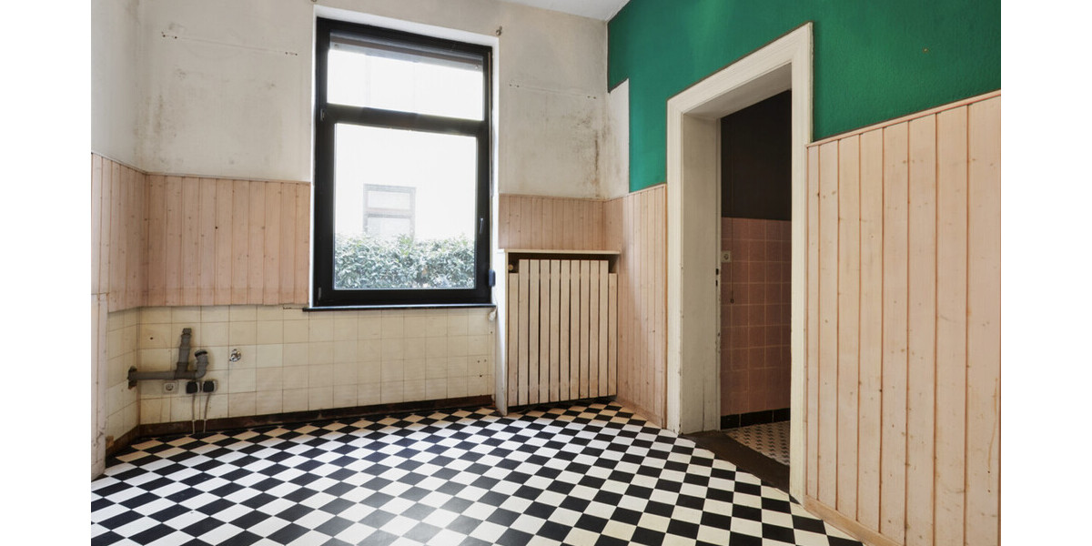 Delmenhorst-Stadtmitte Historische Stadtvilla mit zwei Wohneinheiten und Ausbaureserve - Zweifamilienhaus Delmenhorst | Angebot:25097305