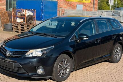 Toyota Avensis 109.920 km 11.990 &euro; Vechta 49377