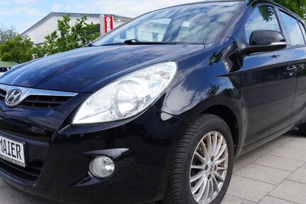 Hyundai i20 66.000 km 5.650 &euro; Fürstenfeldbruck 82256