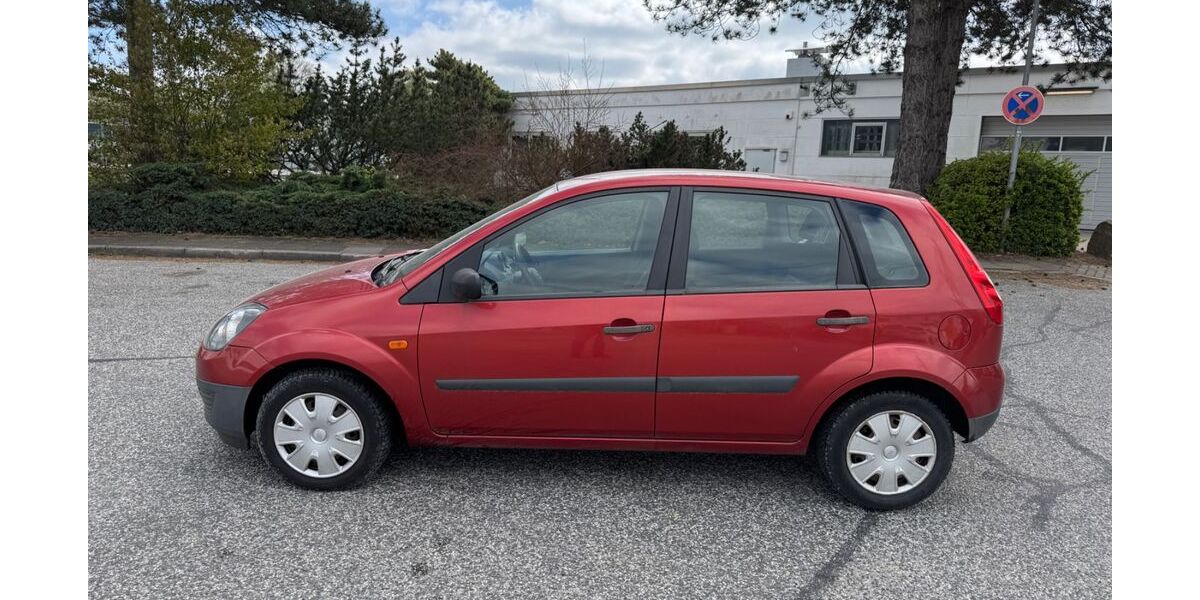 Ford Fiesta 106.303 km 1.690 &euro; Barsbüttel 22885