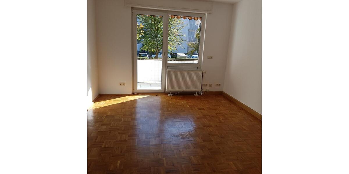 Hochparterre Wiesbaden Biebrich - 2 Zimmer, 50 m&sup2;, 225.000&euro; | Angebot:26805237