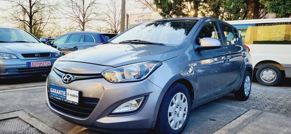 i20