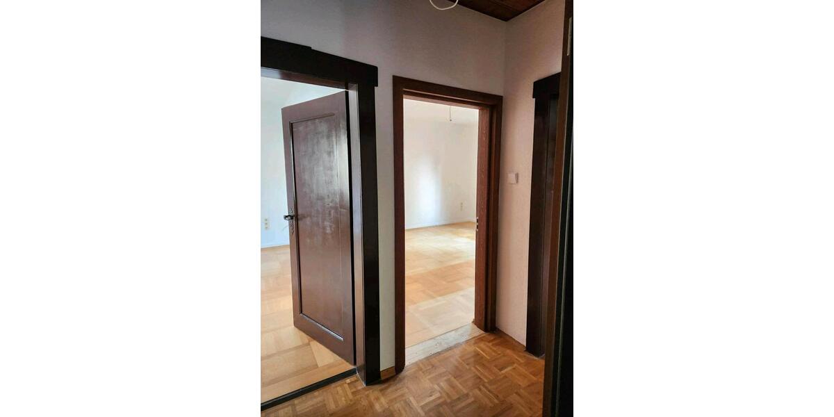 Erdgeschoßwohnung Friedberg (Hessen) - 3 Zimmer, 75 m&sup2;, 1.280&euro; | Angebot:26357460