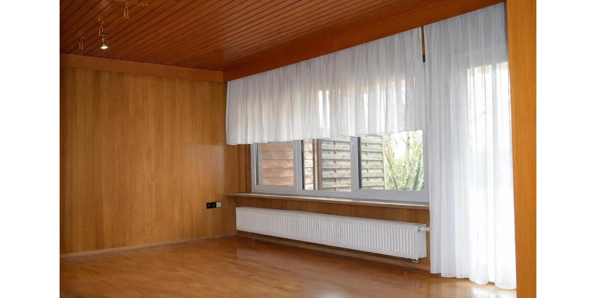 Bungalow Titisee-Neustadt Neustadt - 6 Zimmer, 175 m&sup2;, 420.000&euro; | Angebot:26239395