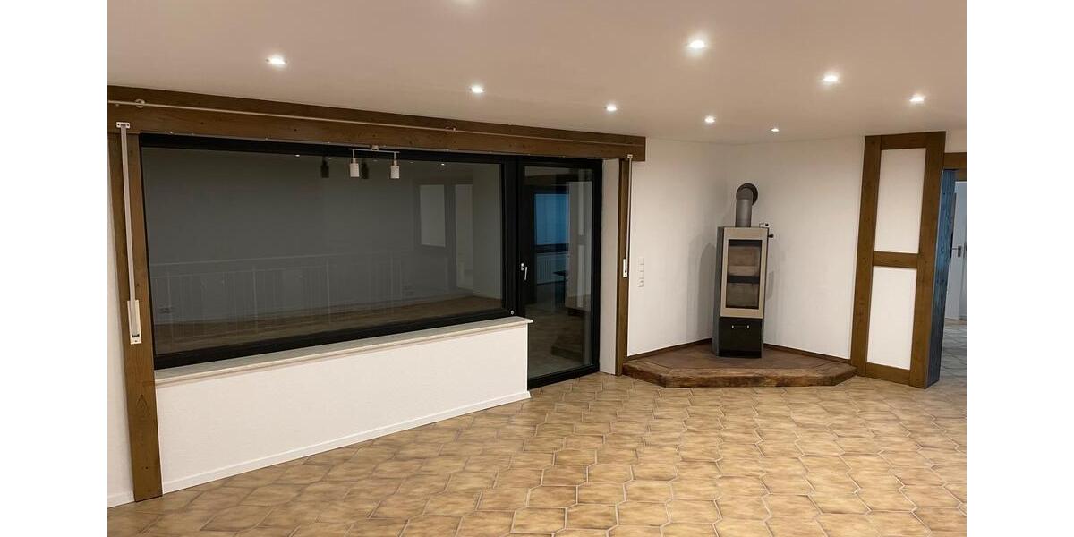 5-Zi.-Wohnung (125 m²) mit Garten, Terrasse & Garage 5 zimmer