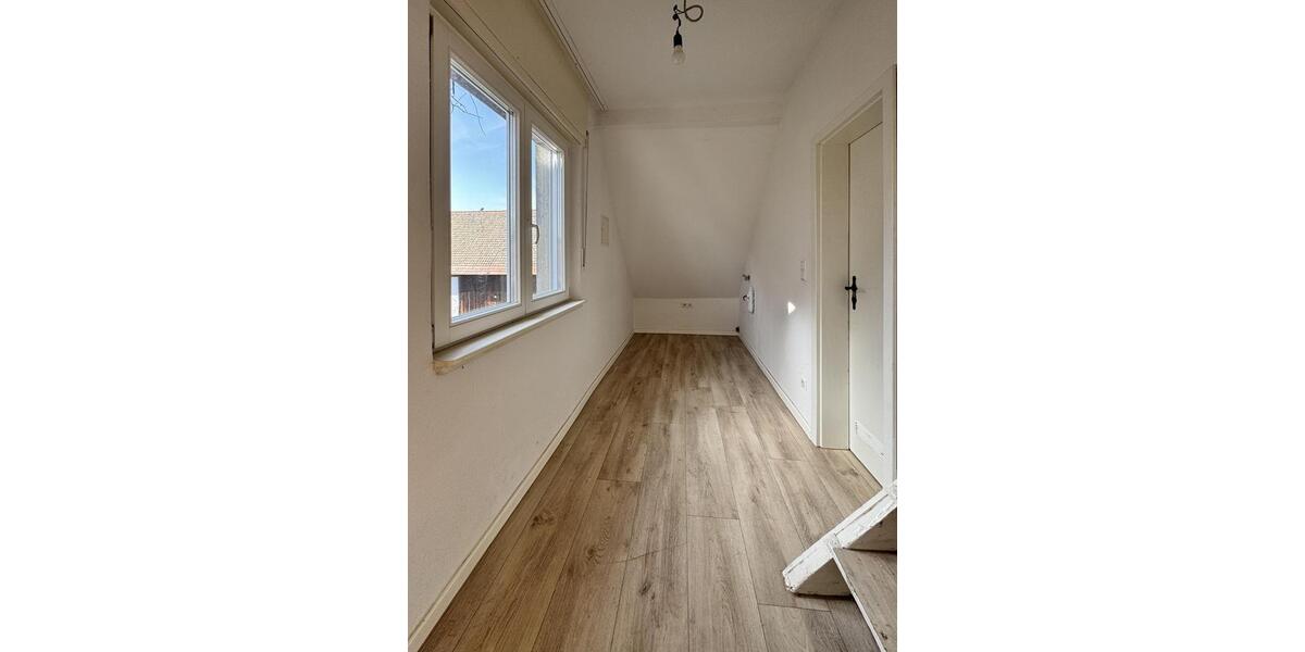 Dachgeschoßwohnung Graben-Neudorf Neudorf - 2.5 Zimmer, 64 m&sup2;, 630&euro; | Angebot:25943173