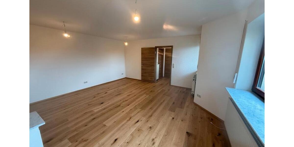Einfamilienhaus Sommerhausen - 7 Zimmer, 180 m&sup2;, 799.000&euro; | Angebot:26885783