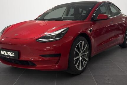 Tesla Model 3 10.898 km 25.890 &euro; Metzingen 72555