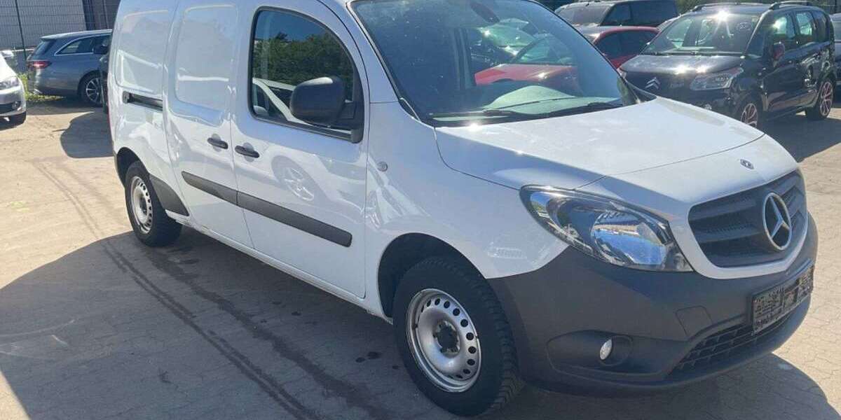 Mercedes-Benz Citan 150.900 km 8.990 &euro; Hamburg 21107