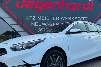 Kia ceed Sportswagon 54.012 km 17.990 &euro; Mönchhagen 18182