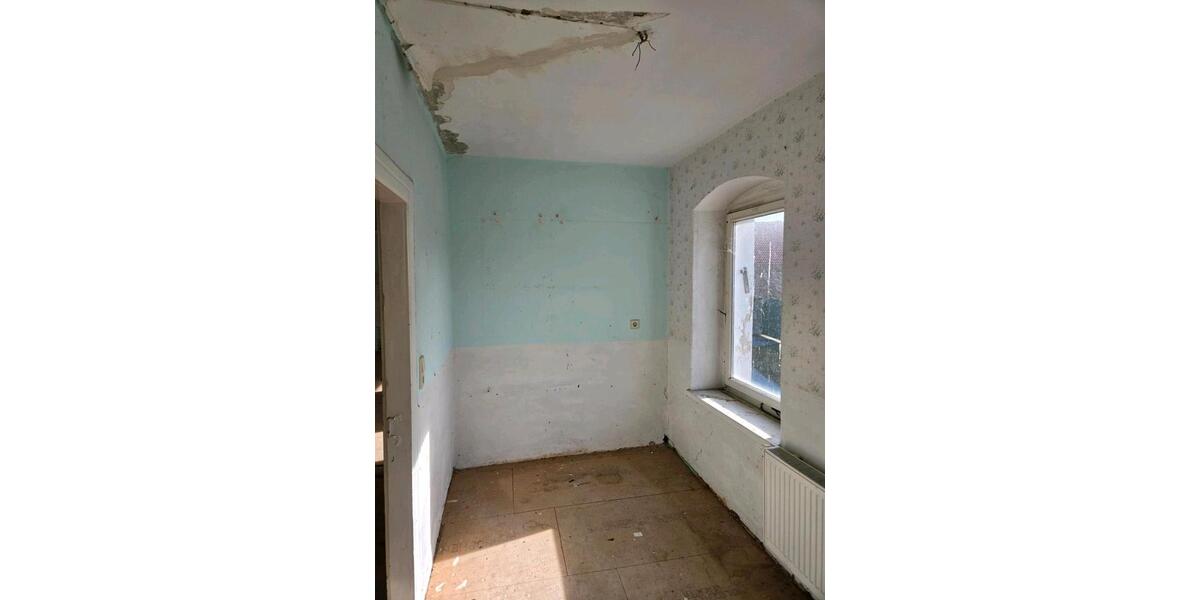 Mehrfamilienhaus, Wohnhaus Löbau - 10 Zimmer, 300 m&sup2;, 41.000&euro; | Angebot:26837285
