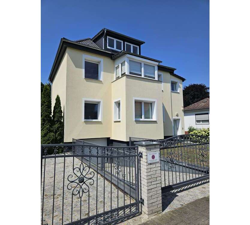 Haus zum Mieten in Berlin 3.950 € 240 m²
