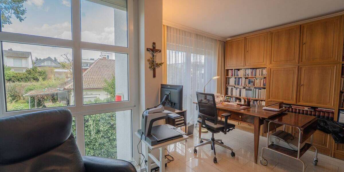 Etagenwohnung Wiesbaden Südost - 5 Zimmer, 158 m&sup2;, 699.000&euro; | Angebot:25996513