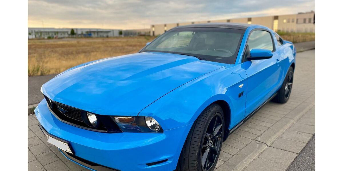 Ford Mustang 90.800 km 24.900 &euro; Schweinfurt 97421