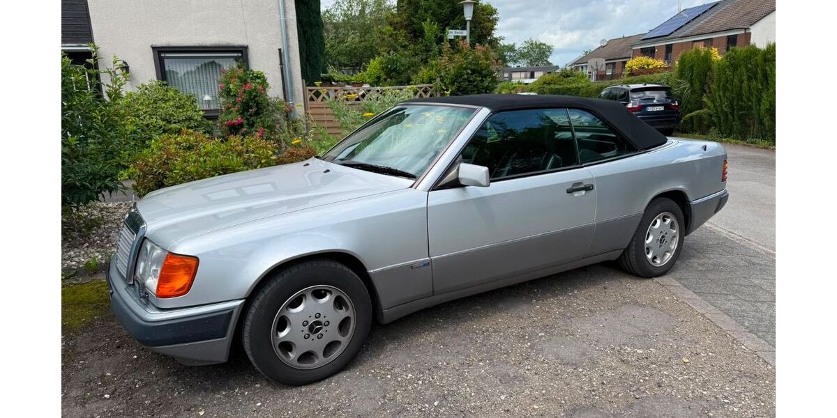 Mercedes-Benz 300 135.000 km 22.900 &euro; Wachtendonk 47669