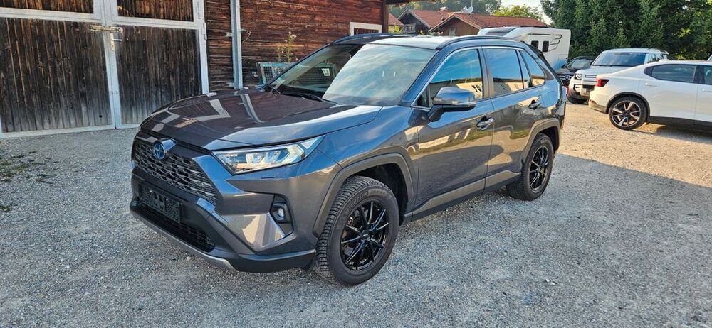 RAV 4