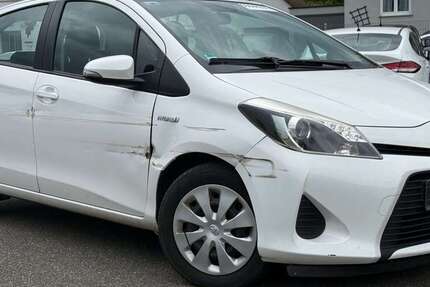 Toyota Yaris 169.300 km 6.600 &euro; Winterbach 73650