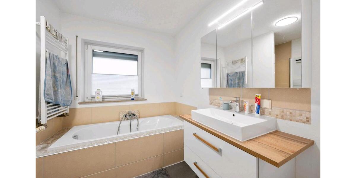 Dachgeschoßwohnung Cleebronn - 4 Zimmer, 85 m&sup2;, 1.500&euro; | Angebot:26652356