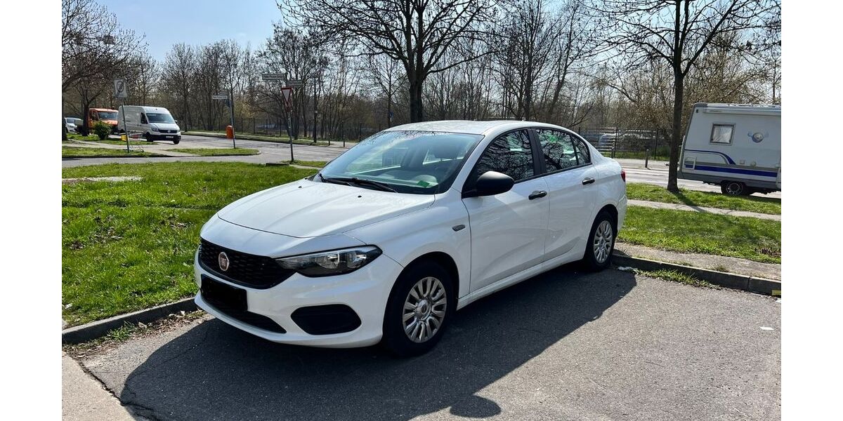Fiat Tipo 38.500 km 10.900 &euro; Berlin 13057