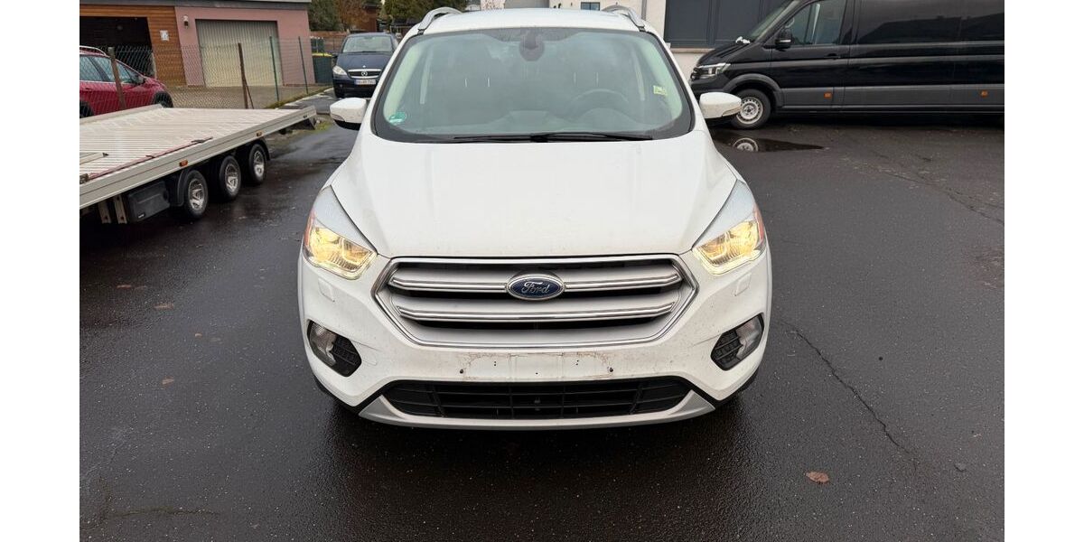 Ford Kuga 172.000 km 9.999 € Girod bei Montabaur 56412