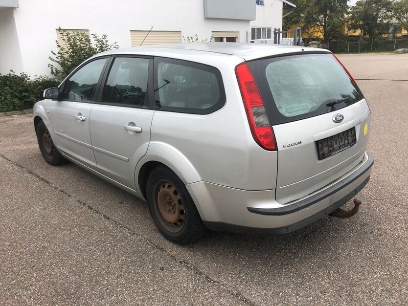 Ford Focus 208.214 km 1.150 € Freiburg 79102