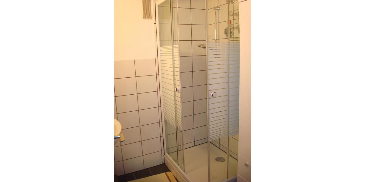Dachgeschoßwohnung Villingen-Schwenningen Schwenningen - 1 Zimmer, 10 m&sup2;, 280&euro; | Angebot:26475896