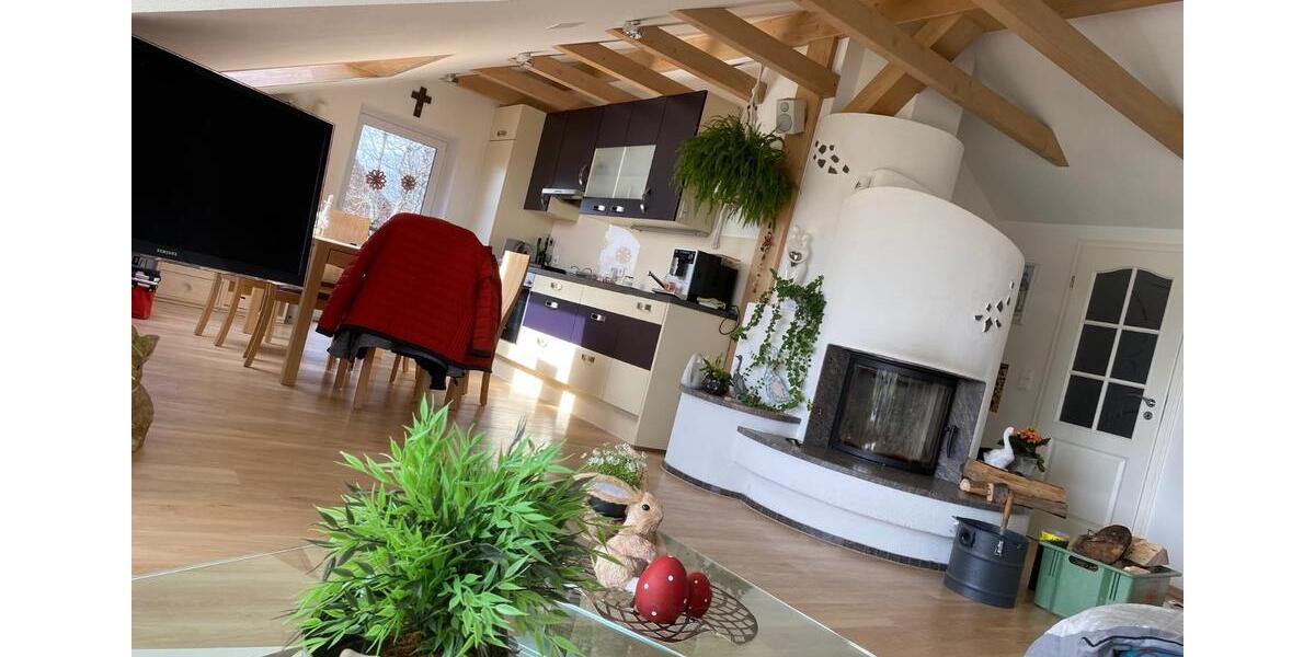 Dachgeschoßwohnung in Traumlage mit Kachelofen 3 zimmer