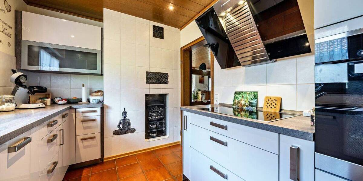 Einfamilienhaus Sinsheim Steinsfurt - 6 Zimmer, 241 m&sup2;, 639.000&euro; | Angebot:25997189