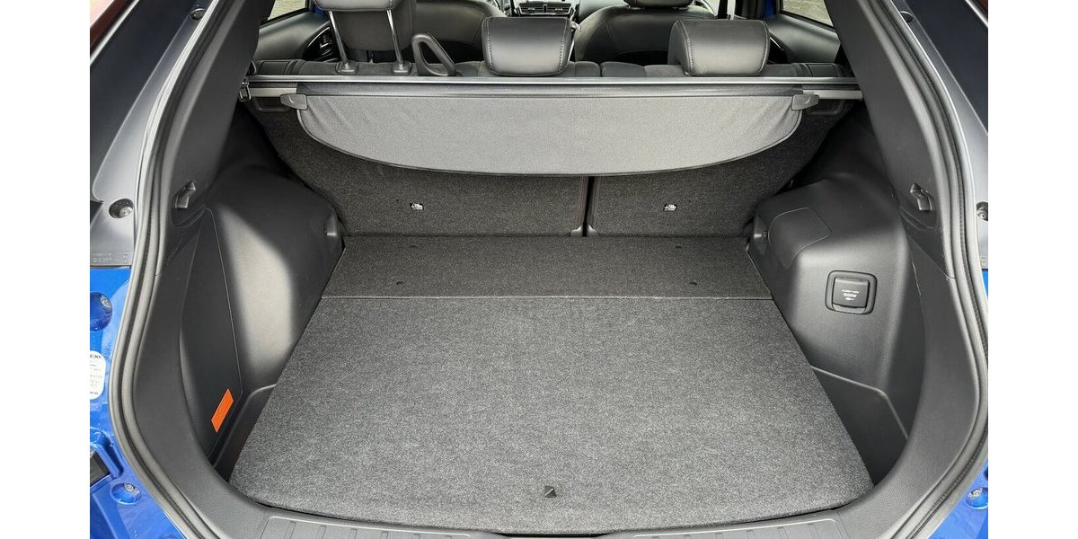 Mitsubishi Eclipse Cross Plus Select Black Hybrid 4WD 15.700 km 26.480 &euro; Donauwörth 86609