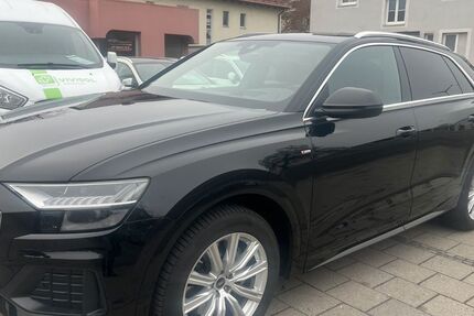 Audi Q8 59.800 km 59.500 &euro; Regensburg 93055