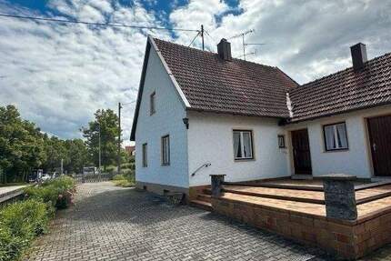 Eckgrundstück mit 650 m² mit ein Einfamilienhaus in Forstern zu verkaufen 5 zimmer