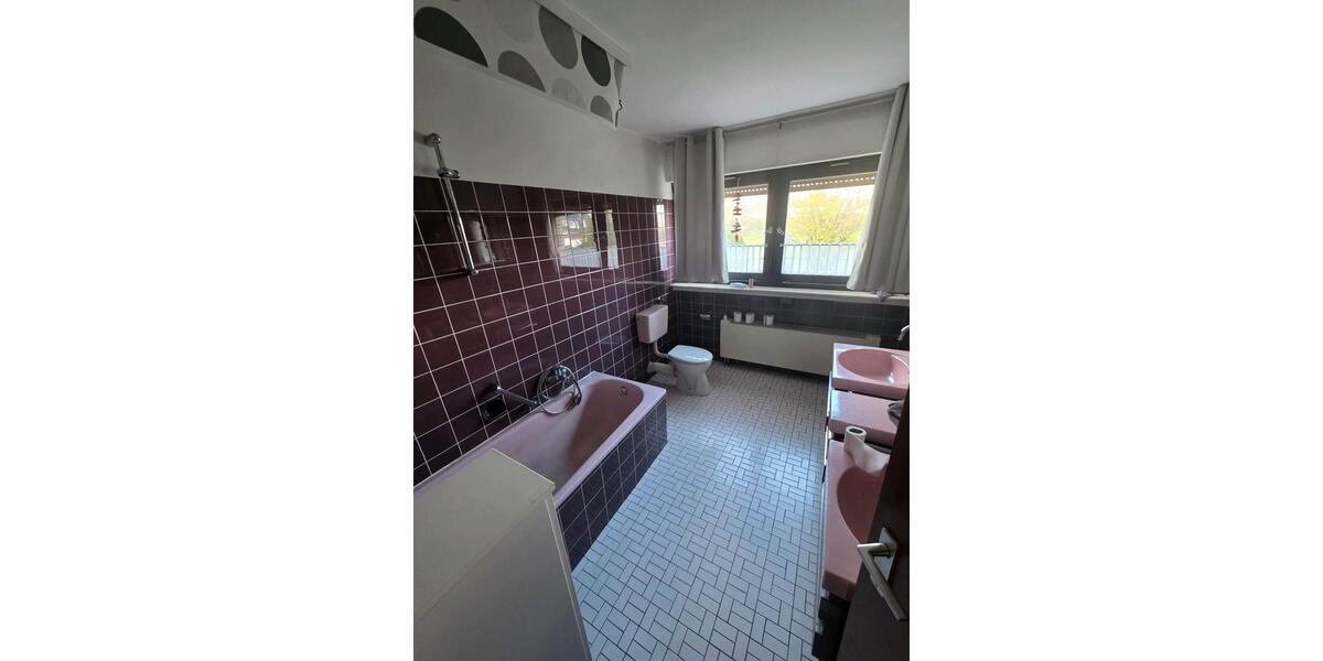 Einfamilienhaus Aerzen - 9 Zimmer, 285 m&sup2;, 299.000&euro; | Angebot:26050456